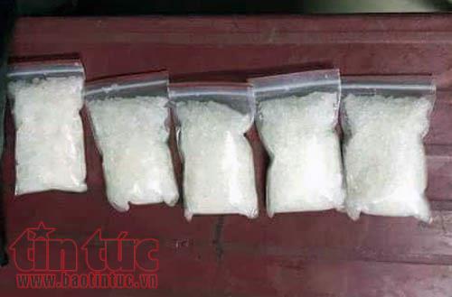 Triệt phá đường dây cung cấp “hàng trắng” cấp 1 ảnh 2